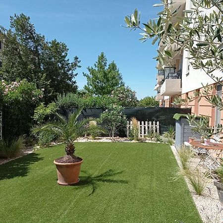 Les Jardins Du Ventoux Apartment Carpentras ภายนอก รูปภาพ